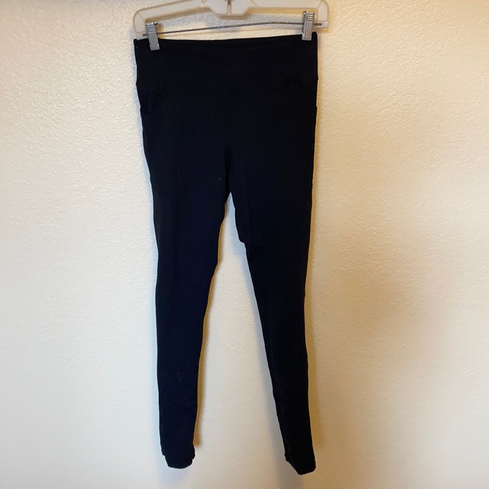 Black leggings